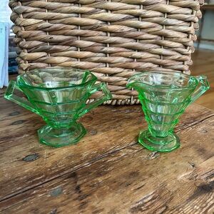 Vintage Indiana  Glass Green Depression Glass Creamer and Sugar Set